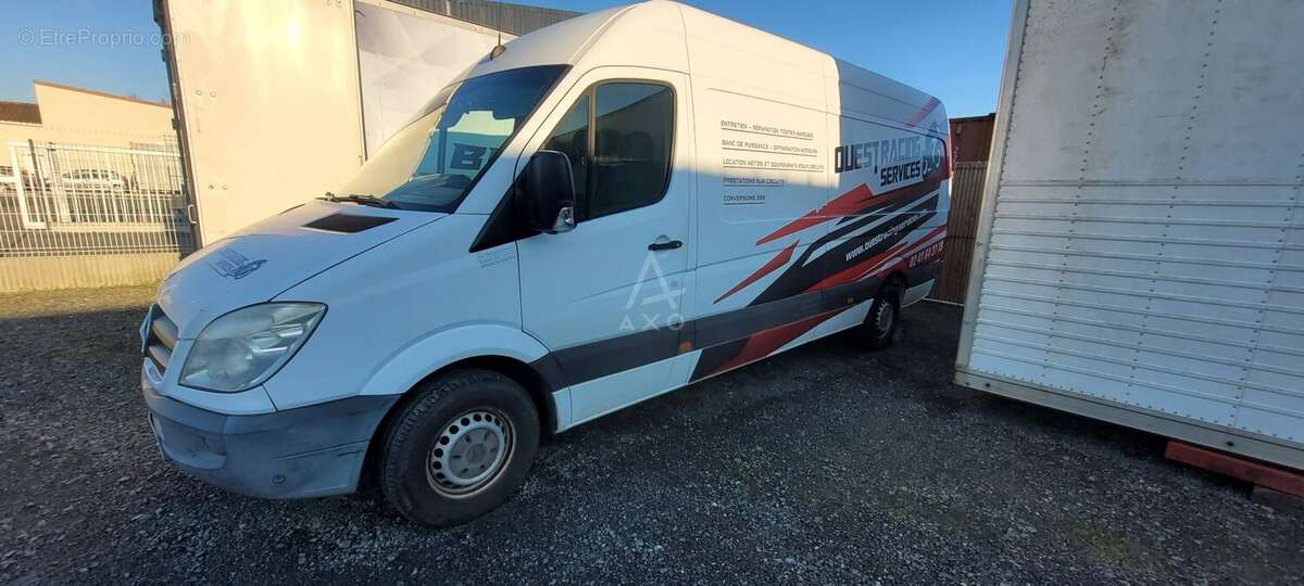 Commerce à LA RENAUDIERE