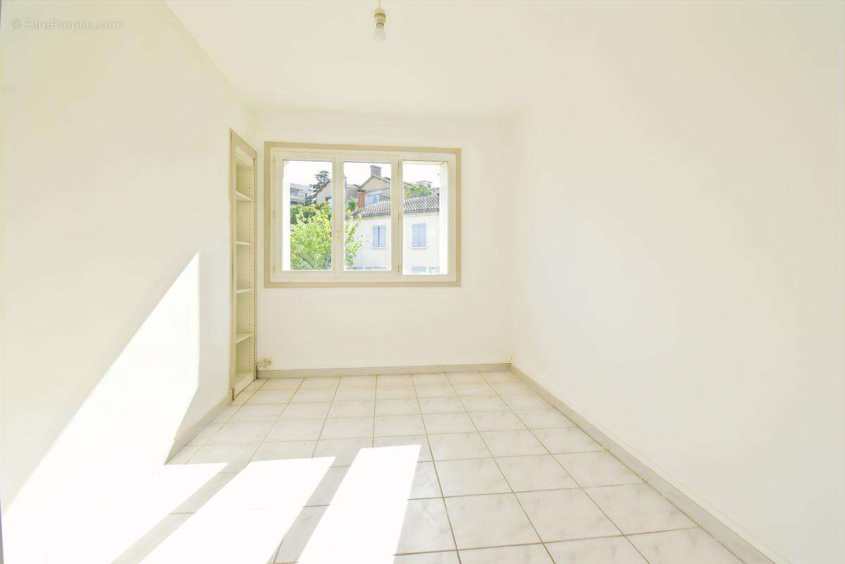 Appartement à BOURG-LES-VALENCE