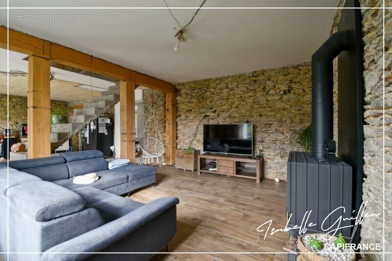 Maison à SAINT-SATURNIN