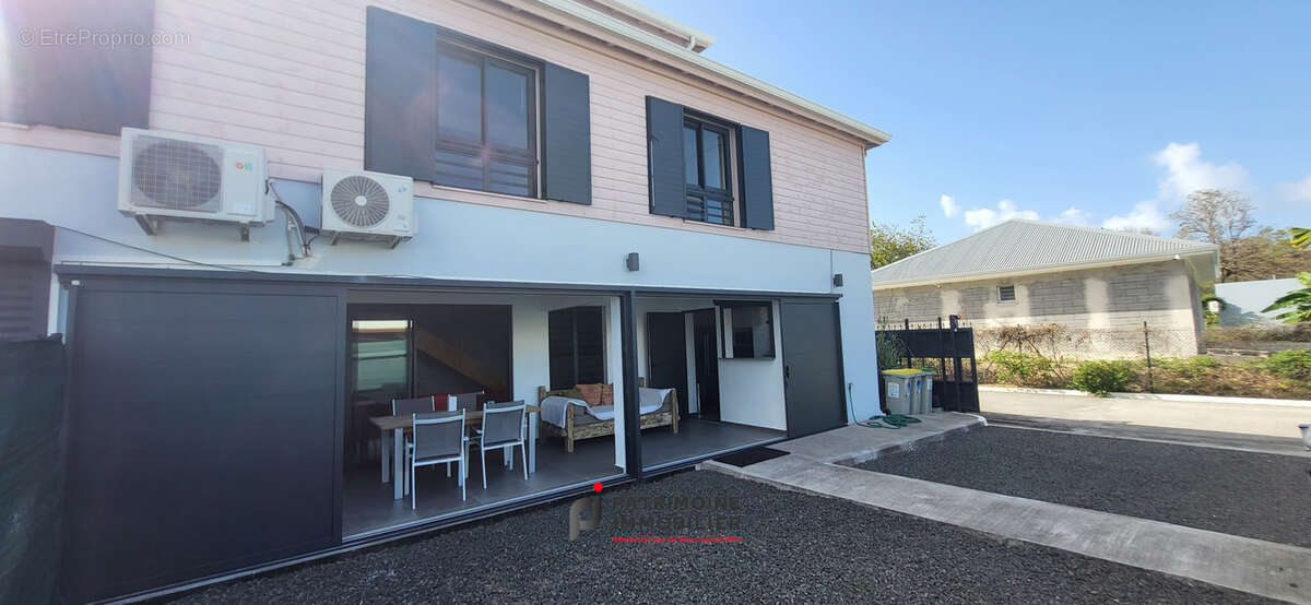 Appartement à LE MOULE