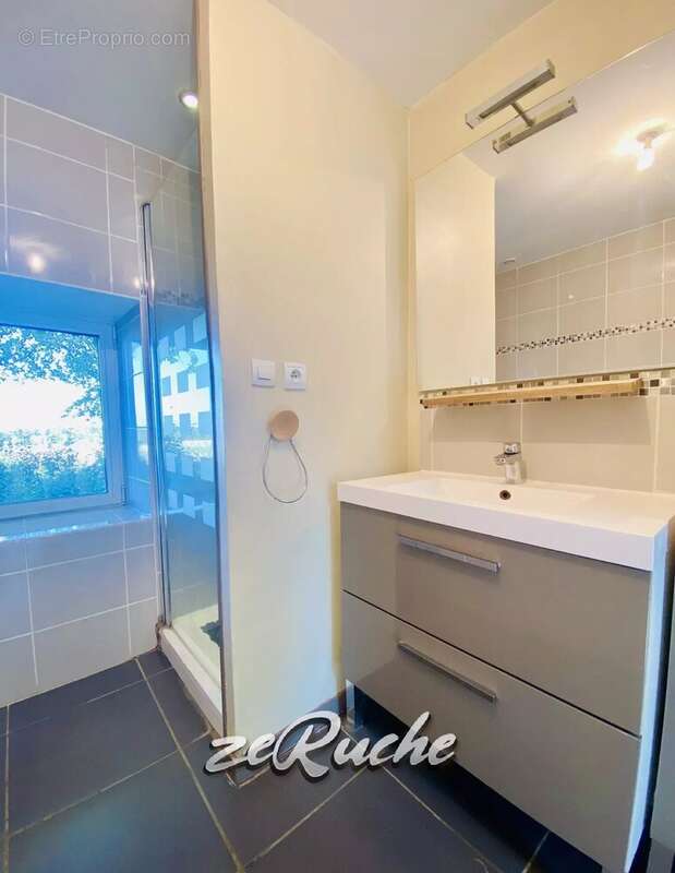 Maison à SAINT-PIERRE-DU-BU