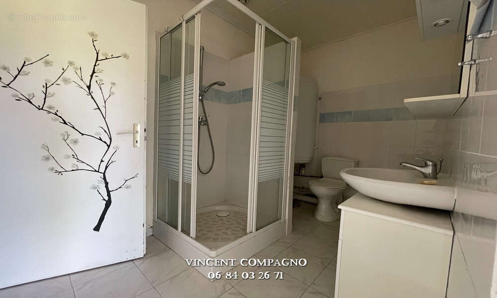 Maison à ESPARRON-DE-VERDON