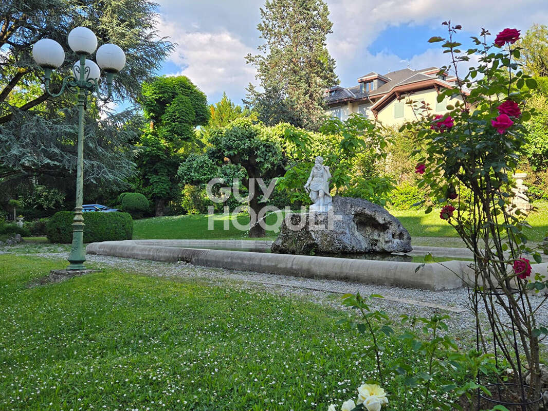 Appartement à AIX-LES-BAINS