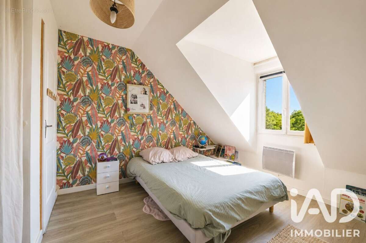 Maison 121 m² à Brette-Les-Pins  - photo 5