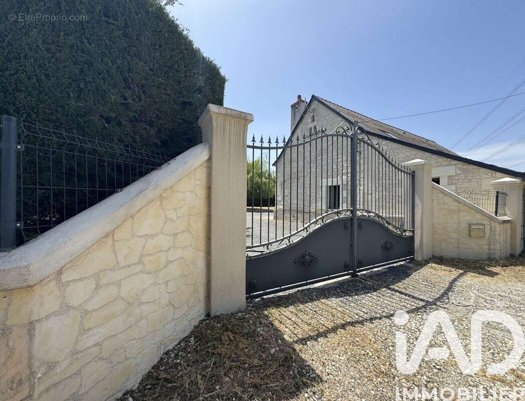 Photo 2 - Maison à HUISMES