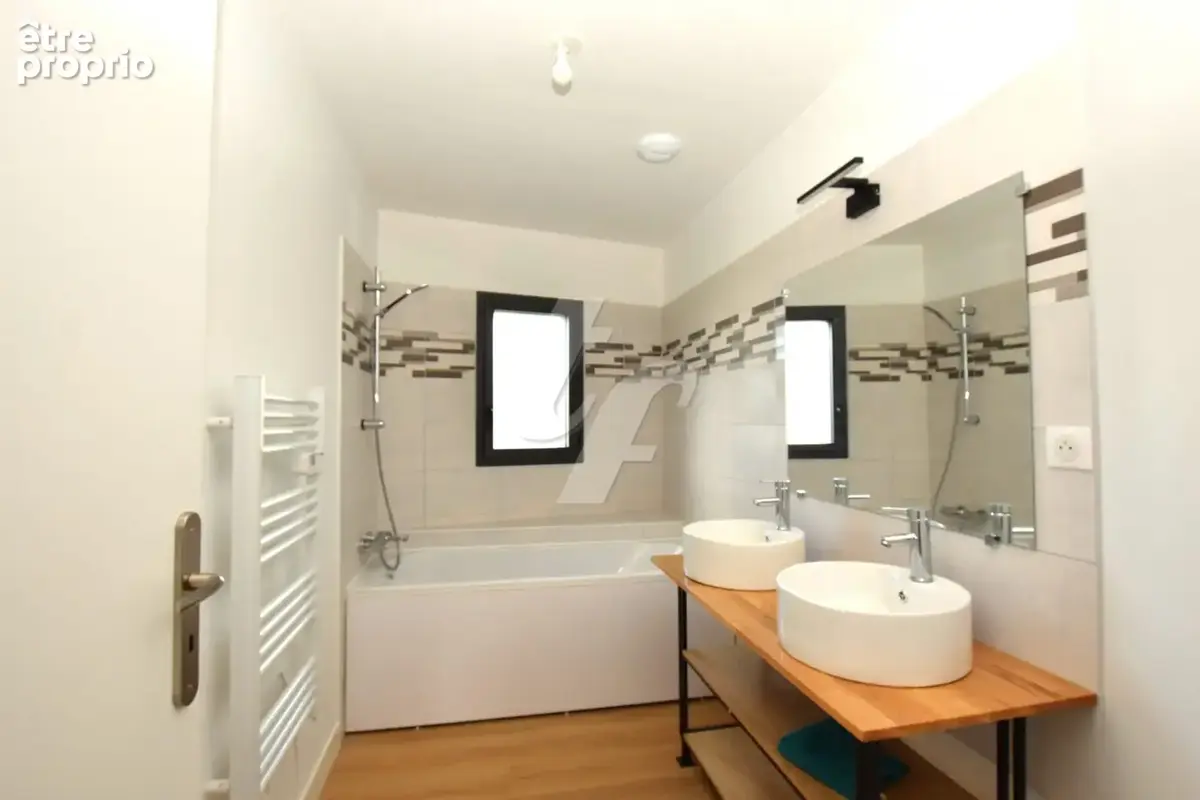 Maison 5 pièces 106 m² à vendre à Notre-Dame-Des-Landes (44130) - photo 8