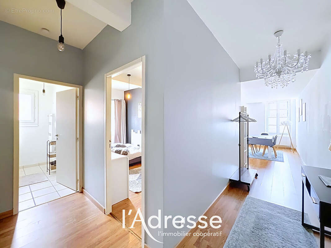 Exclusivité l'Adresse - Plaisance du Touch (Hyper-centre) - Magnifique T2 de 60,92 m² avec combles à fort potentiel - photo 2