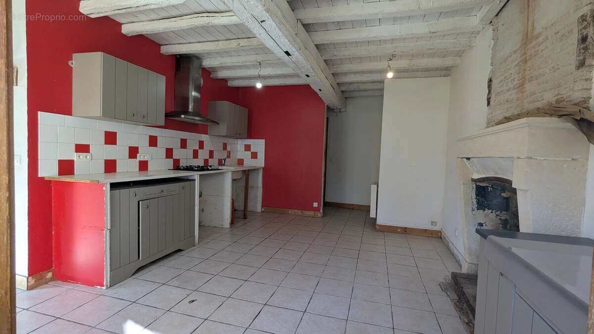 Maison à MONTMORILLON