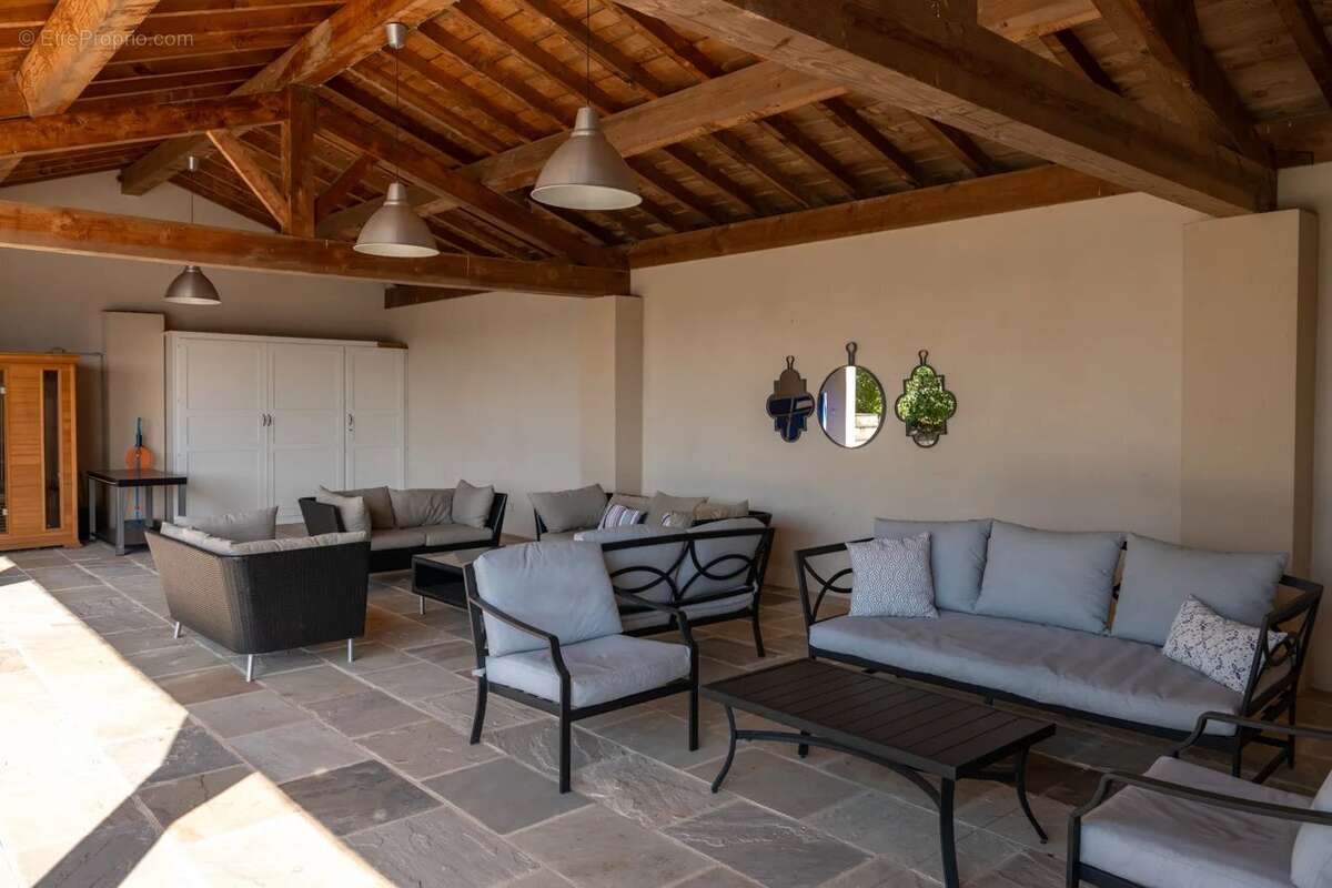 Maison à CAHUZAC-SUR-VERE