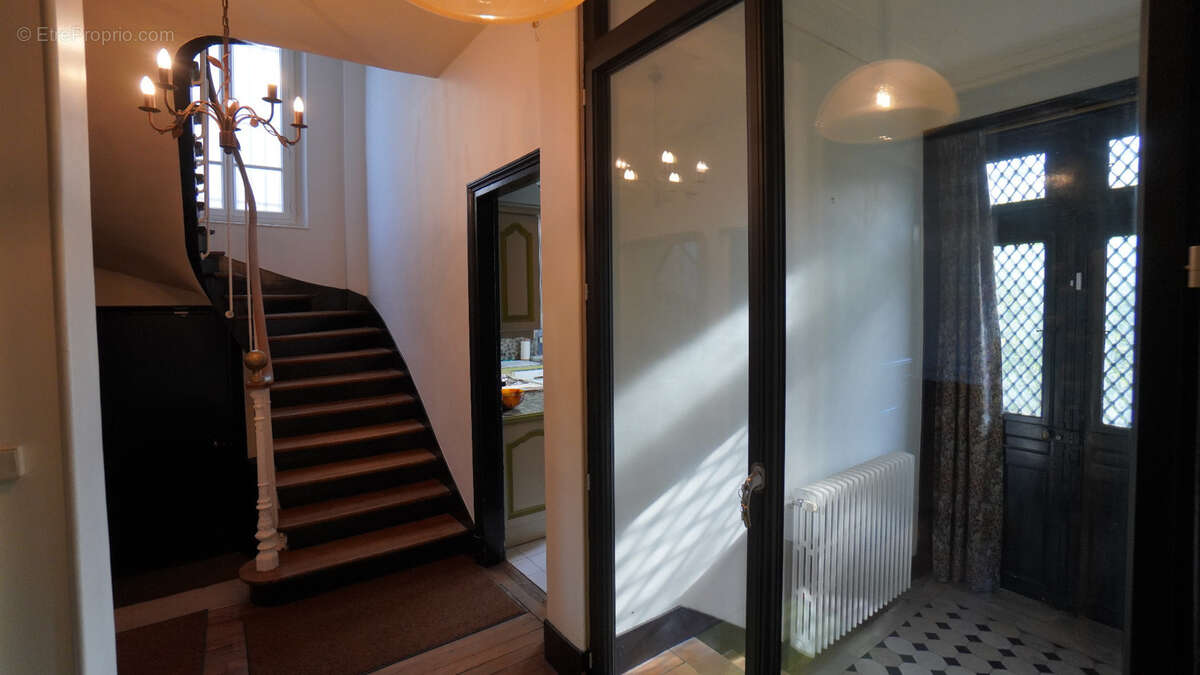 Maison à vendre 10 pièces ARGENTEUIL (95) - photo 3