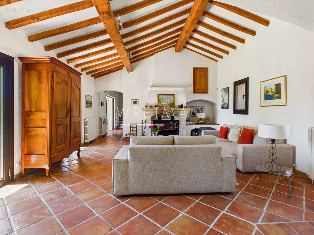 Maison à CALLIAN