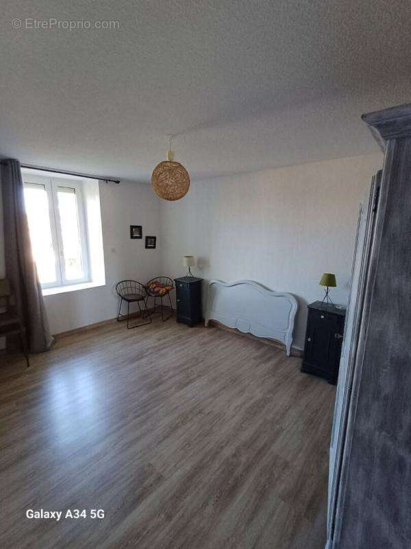 Maison à SAINT-AGREVE