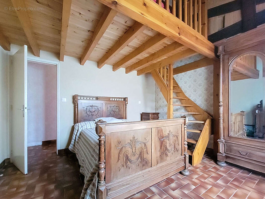 Maison à BLANQUEFORT