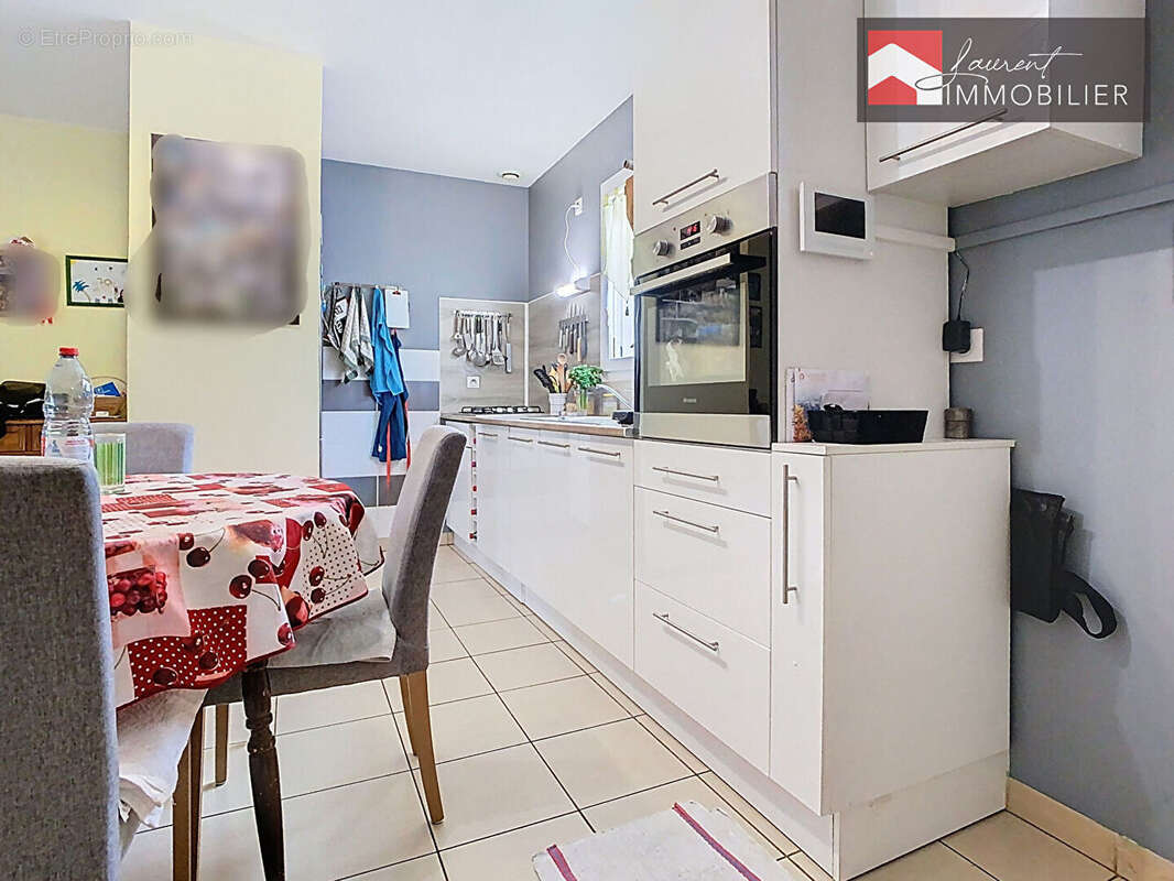 Maison à PONT-DE-VAUX