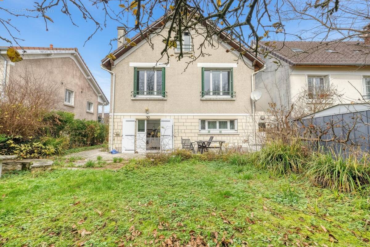 Maison à GOURNAY-SUR-MARNE