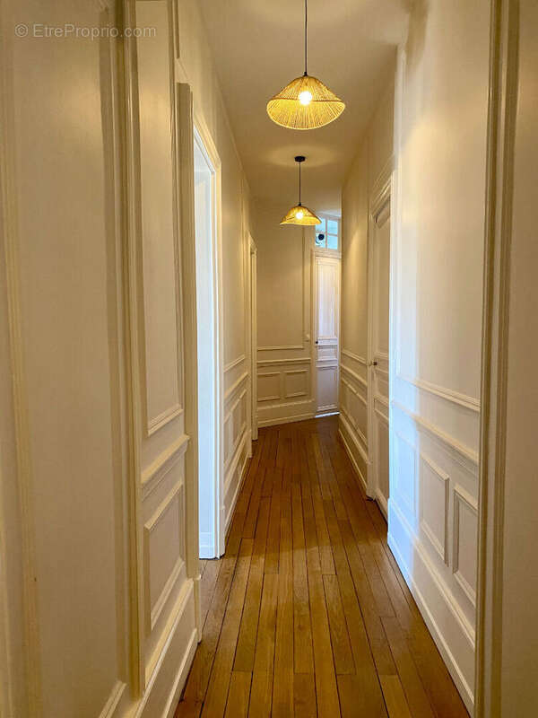 Maison à VARENNES-VAUZELLES