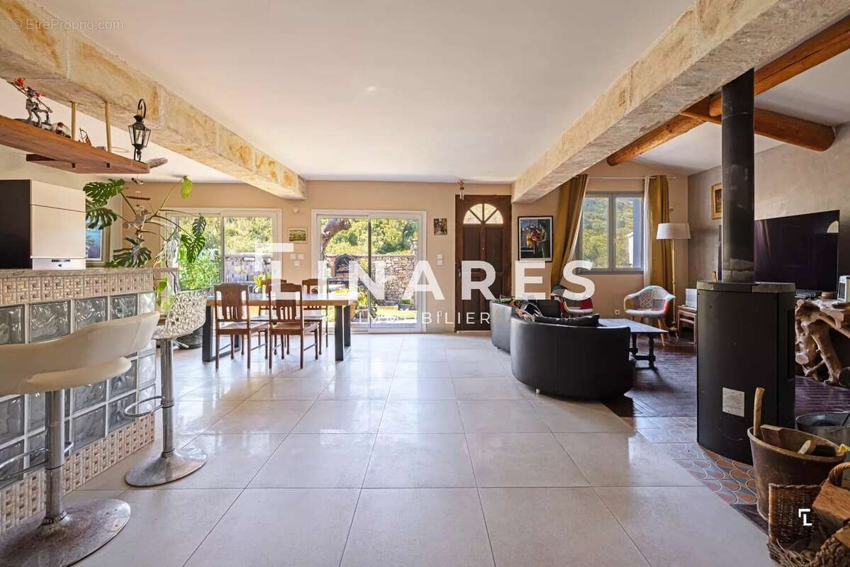 Maison à MARSEILLE-8E