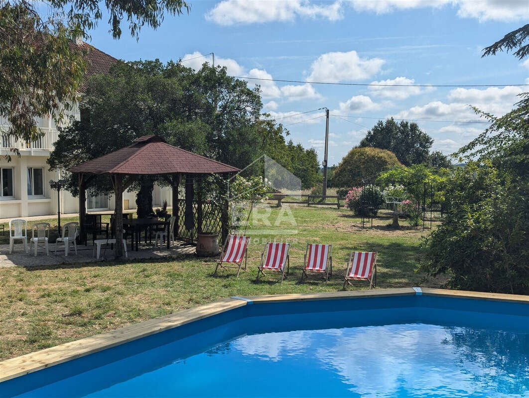 Maison à PORT-SAINTE-MARIE