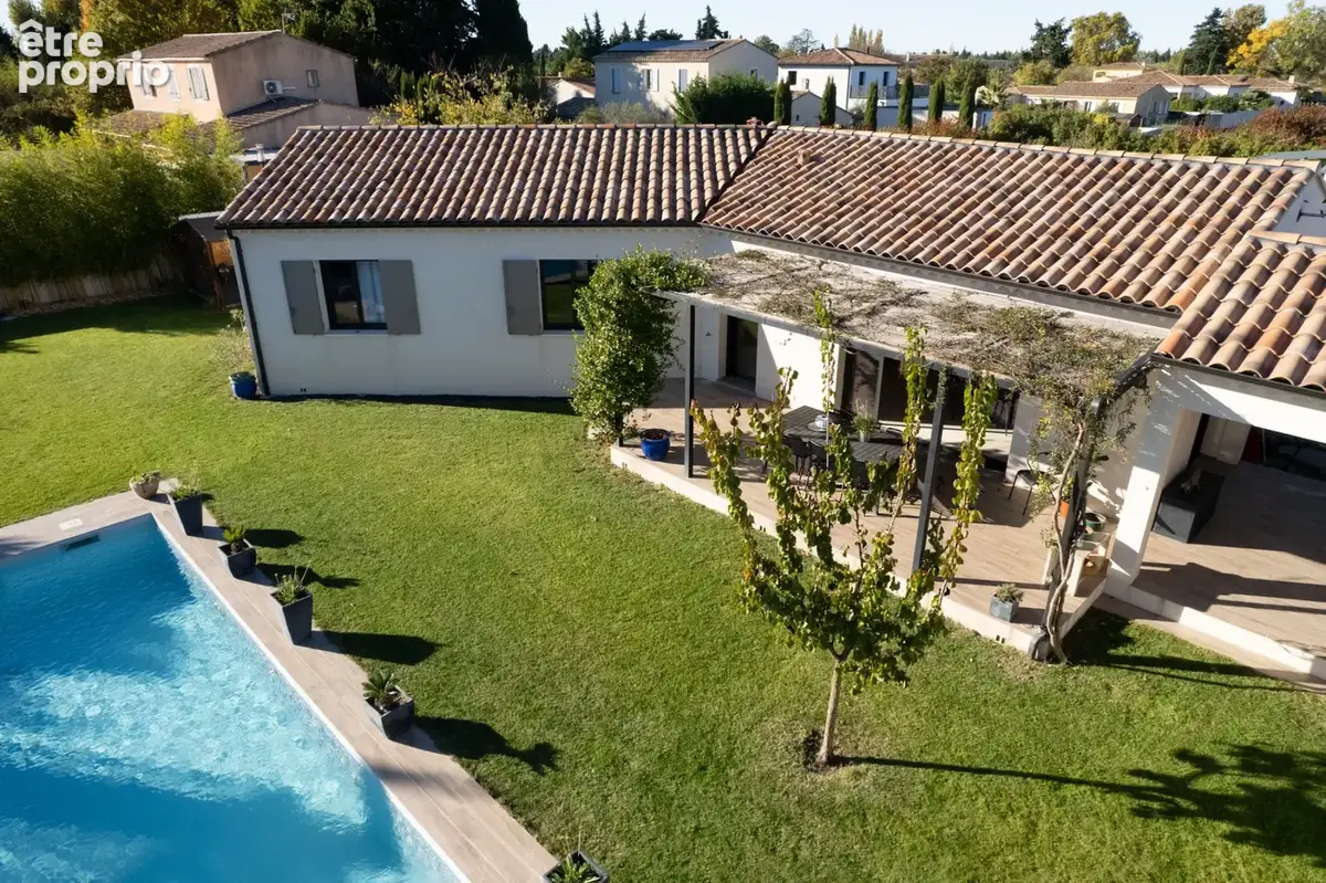 Maison à L'ISLE-SUR-LA-SORGUE