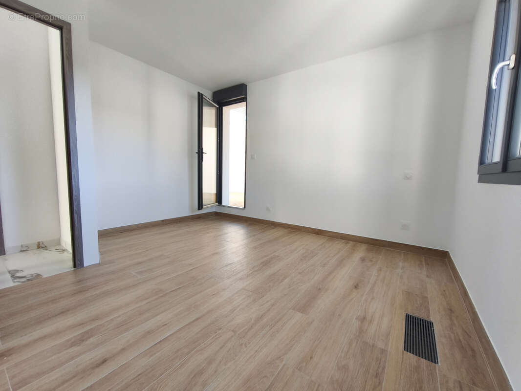 Vend villa T5 avec Garage et piscine - photo 11