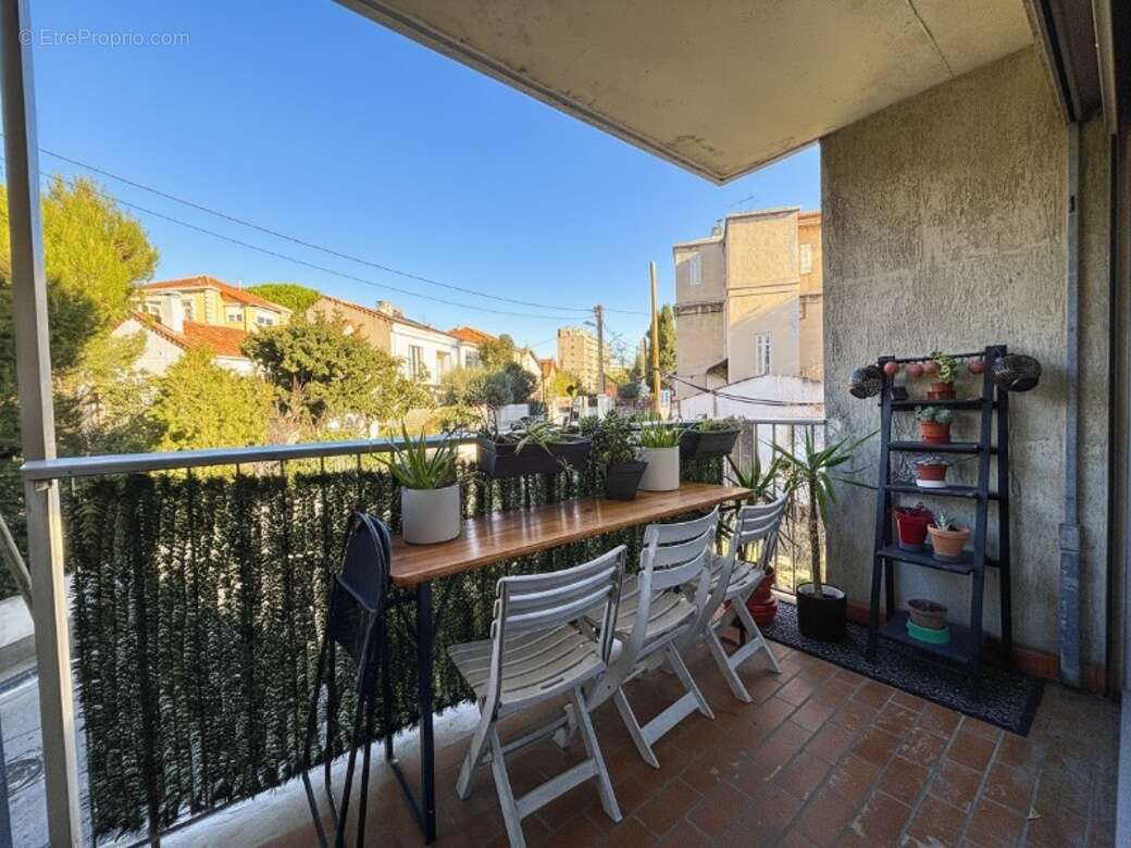 Appartement à MARSEILLE-5E