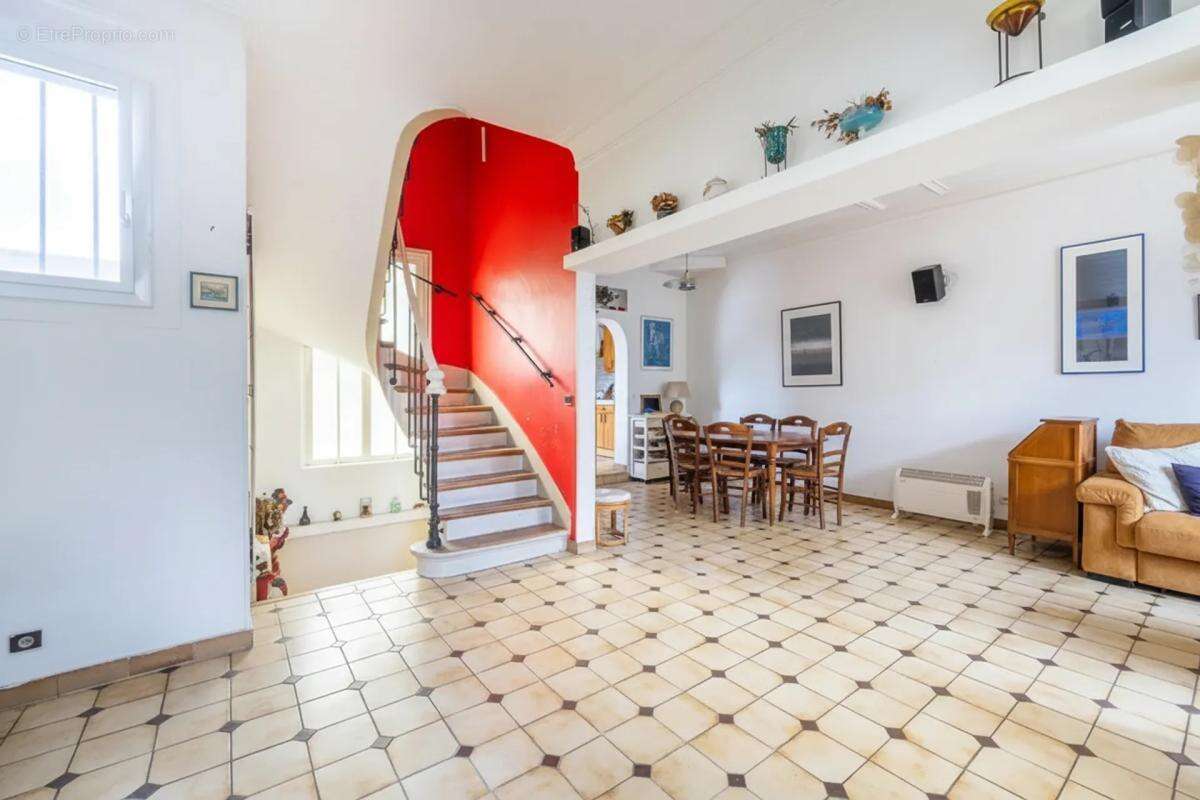 Maison de 6 pièces de 90 m² + 34m2 de dépendance situé à Ermont - photo 6