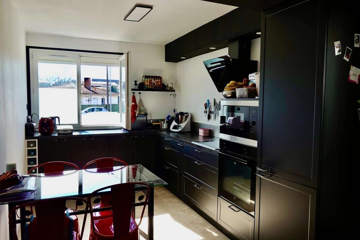 Maison à MONTREJEAU