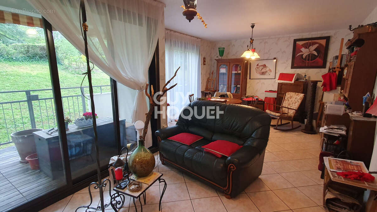 Appartement à OULLINS