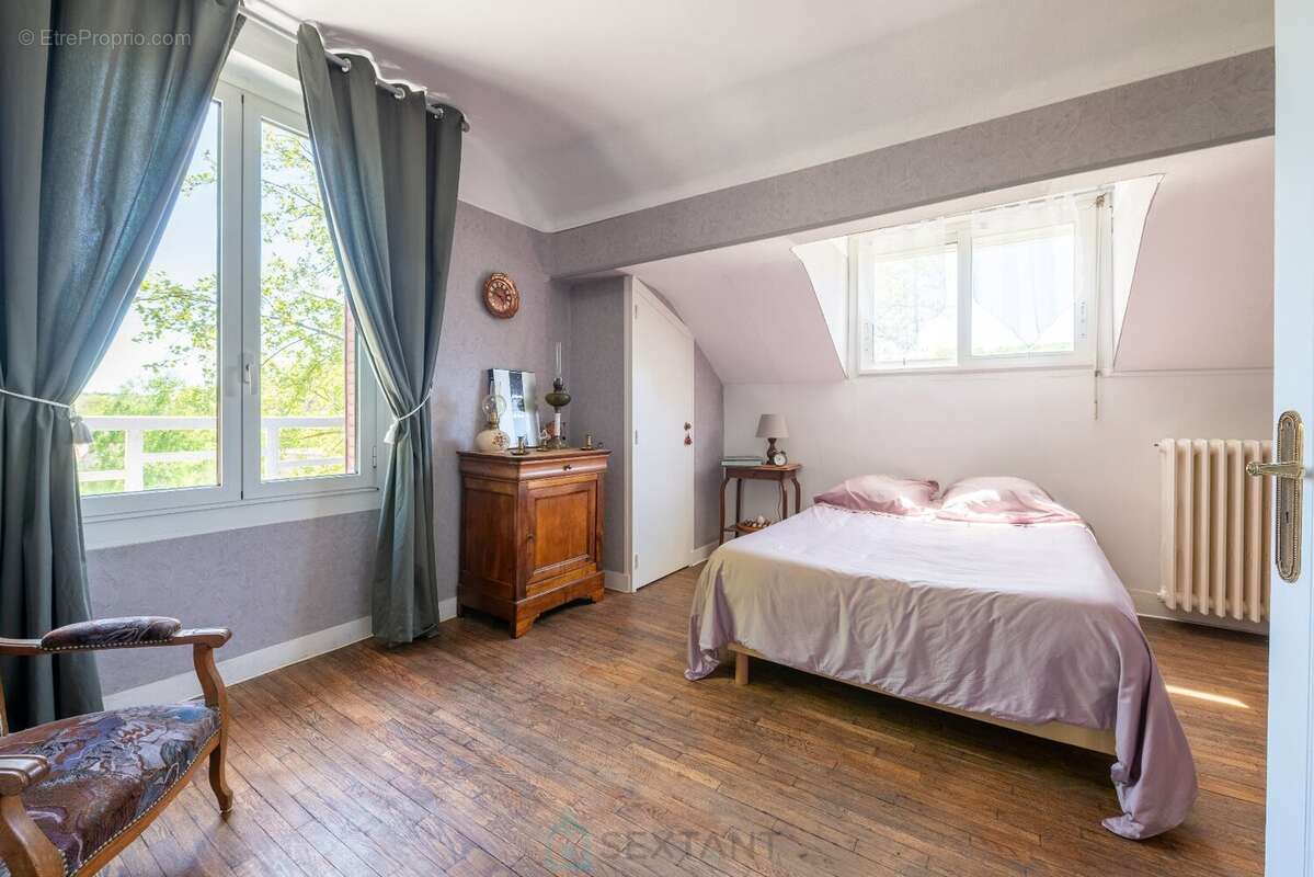 Voici une propriété au calme et à proximité de tout ! - photo 18