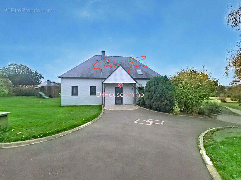 Maison à LES LOGES-MARCHIS