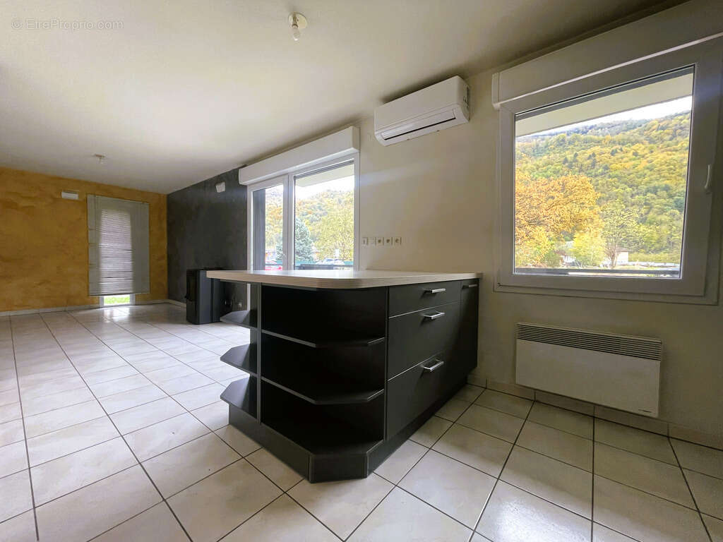 Appartement à TENCIN