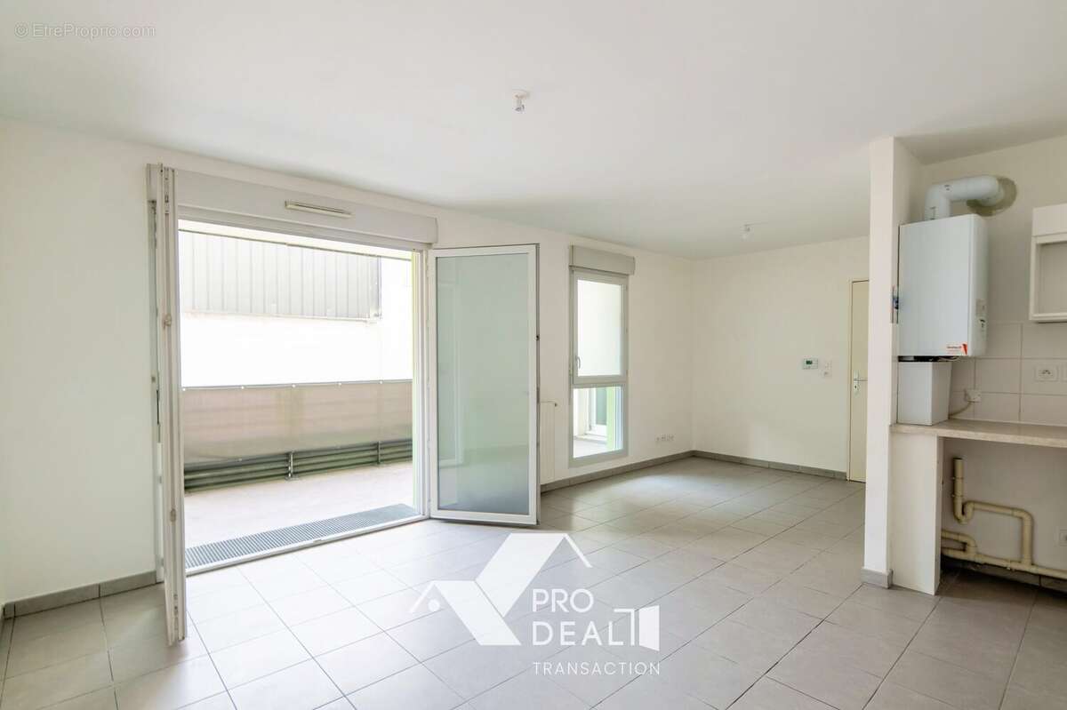 Appartement 48 m² à Saint-Fons  - photo 5