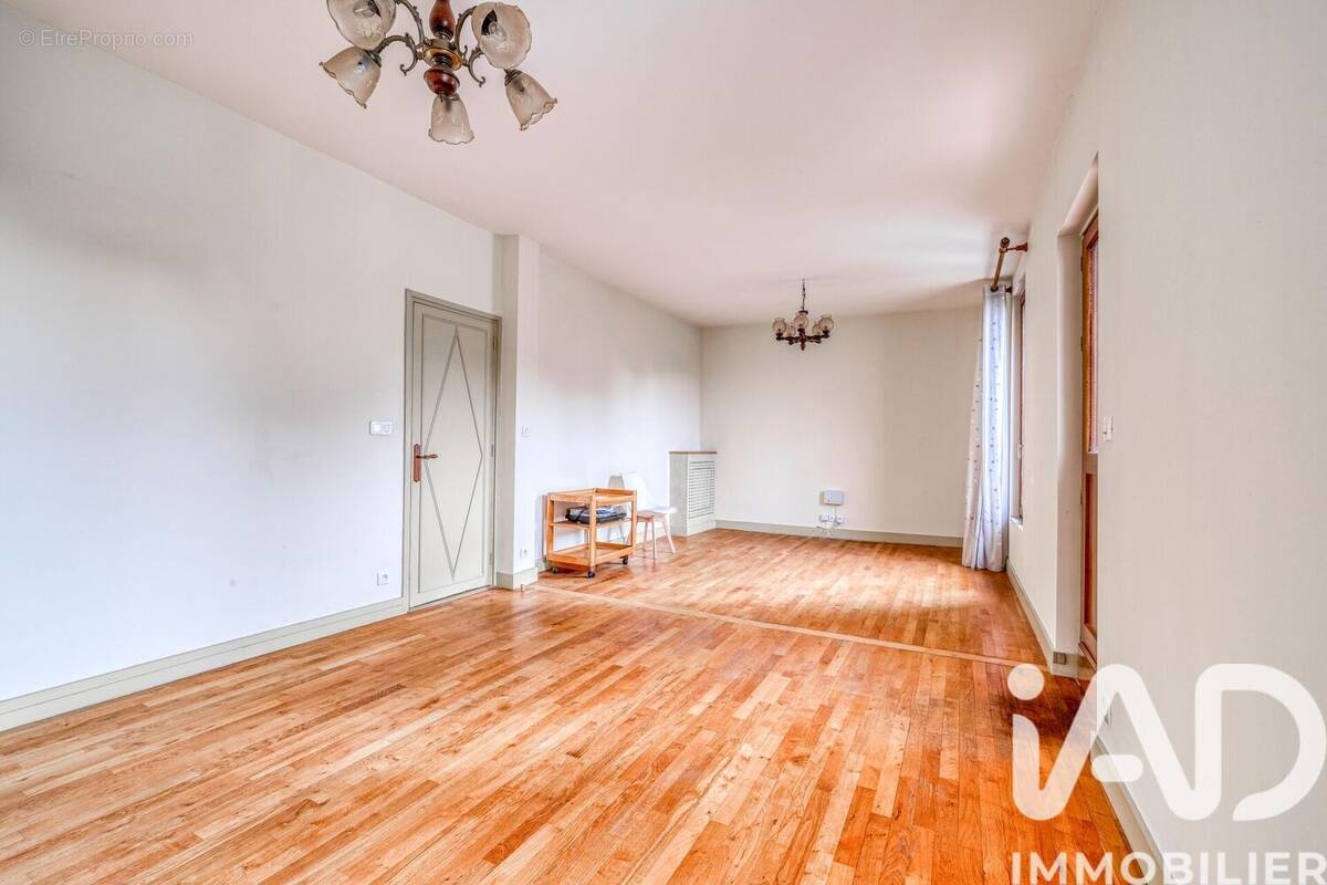 Photo 1 - Maison à SAINT-DENIS