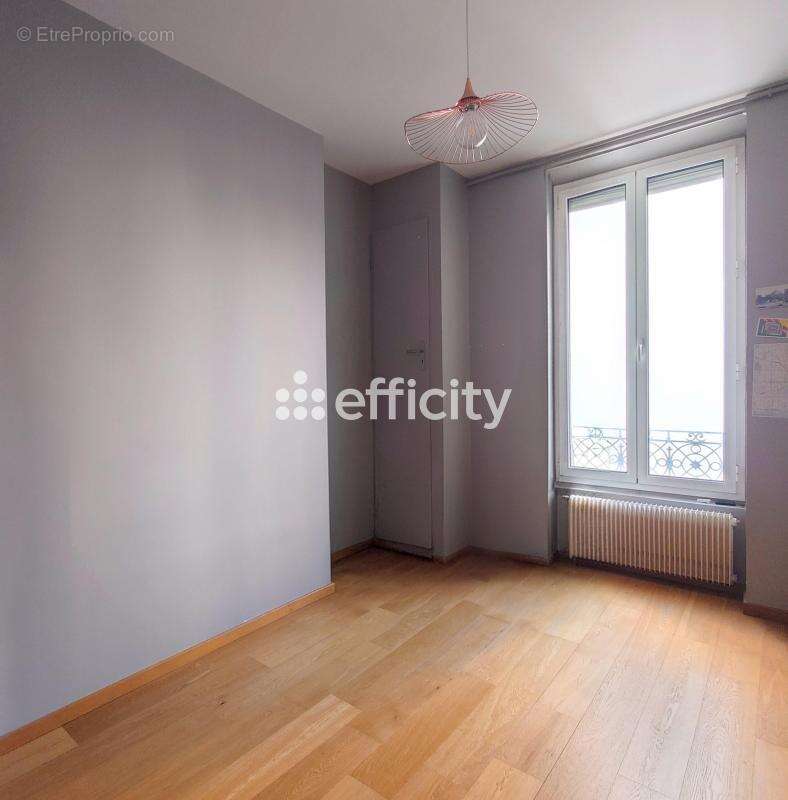 Appartement à LYON-3E
