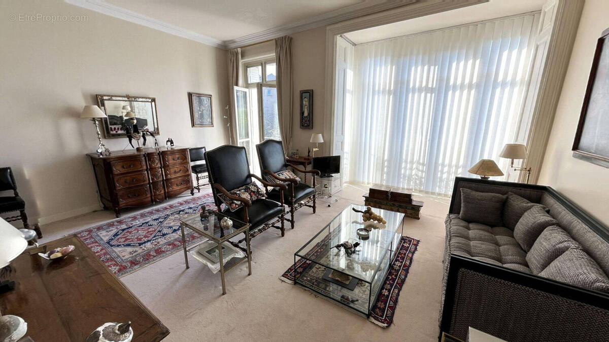 Appartement à PARIS-5E