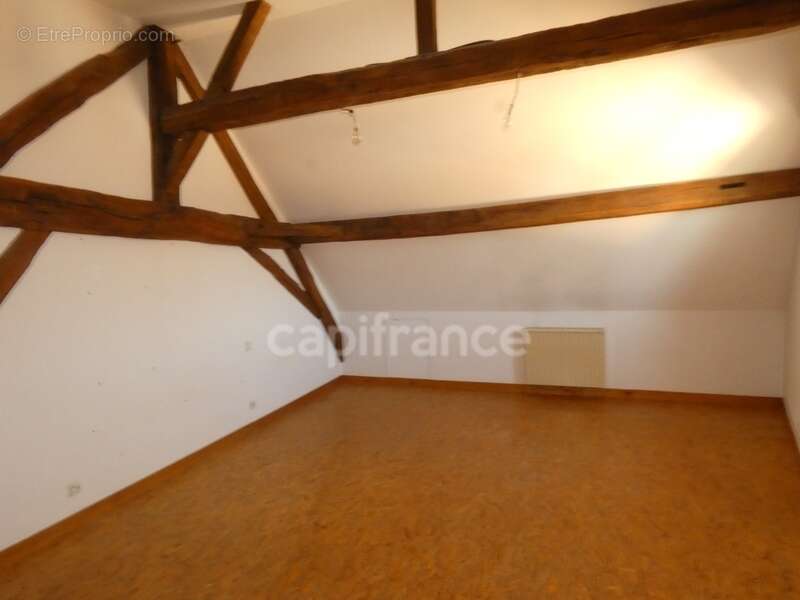 Appartement à PIERRE-DE-BRESSE