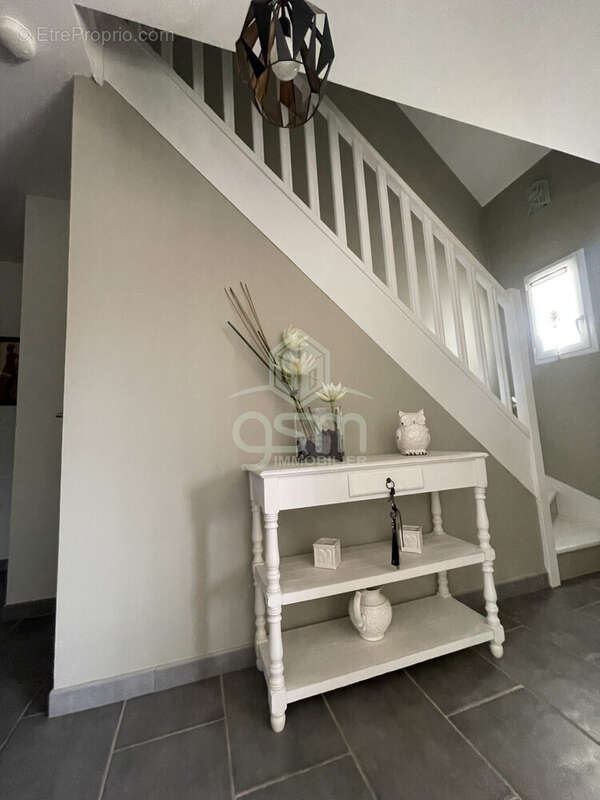 Maison 156 m² à Montbazon  - photo 8