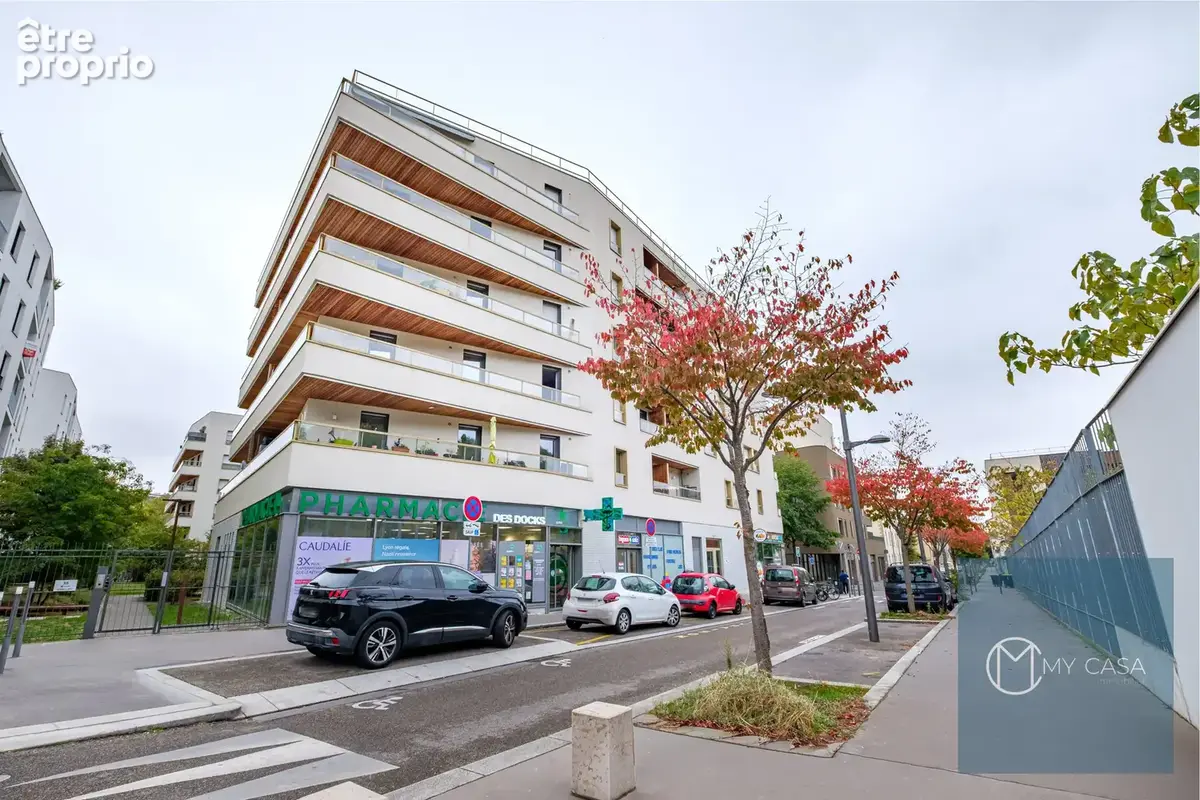 T3 - 55m2 - Balcon - Vaise Industrie - photo 8