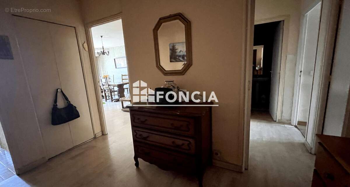 Appartement à LE CANNET