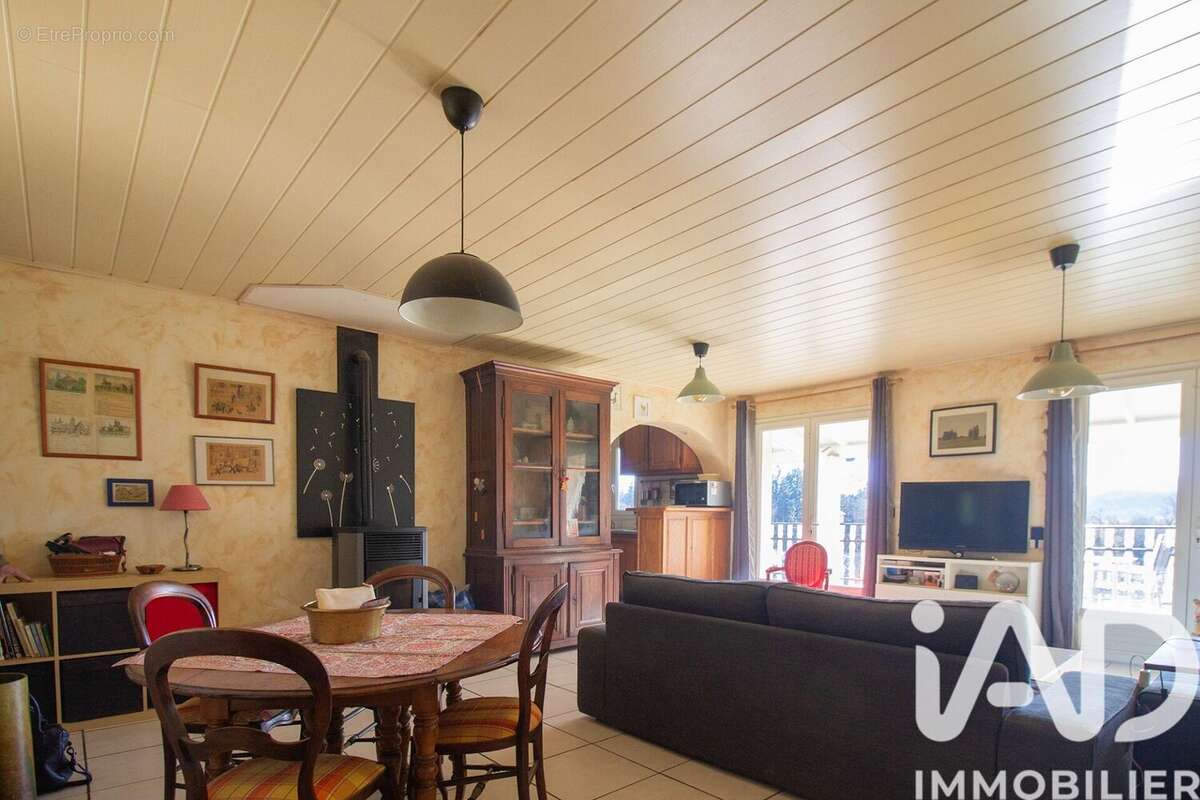 Photo 5 - Maison à JOB