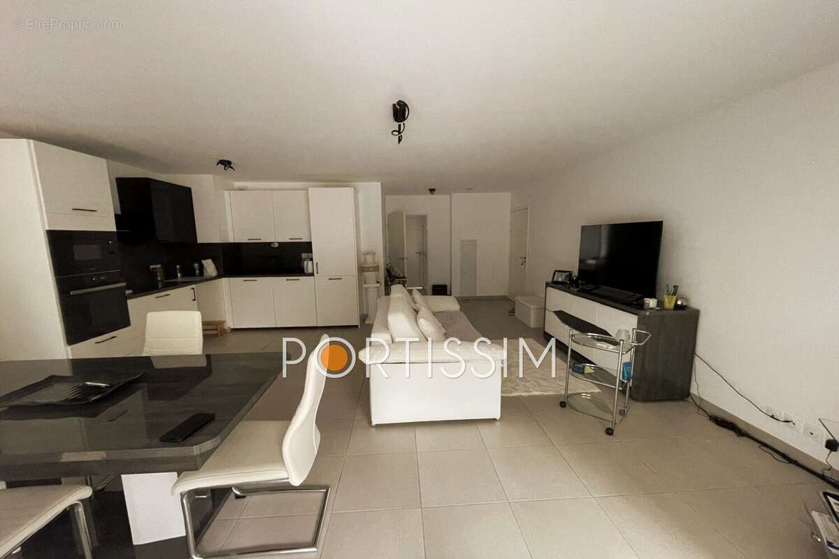 Appartement 66 m² à Cagnes-Sur-Mer  - photo 3