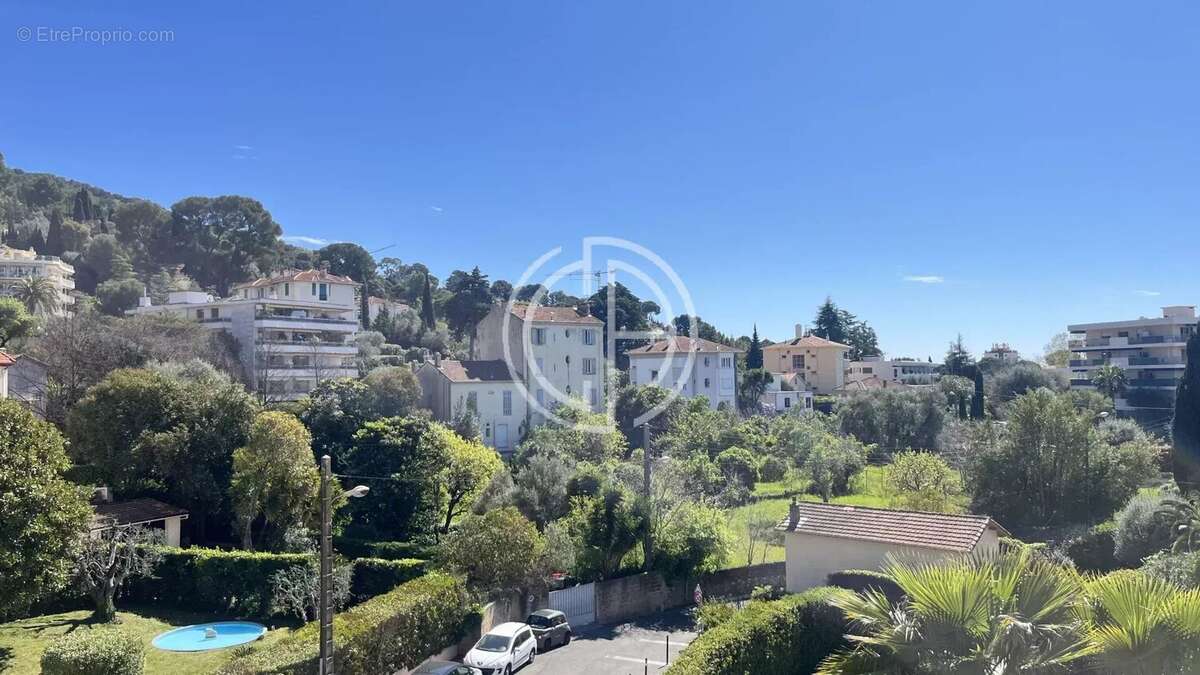 Appartement à LE CANNET