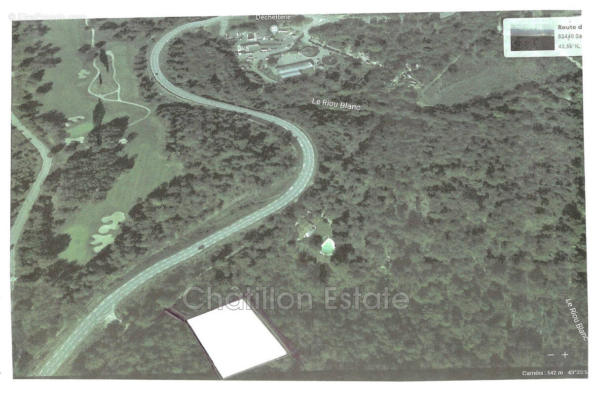 Terrain 4035 m² à Callian  - photo 1