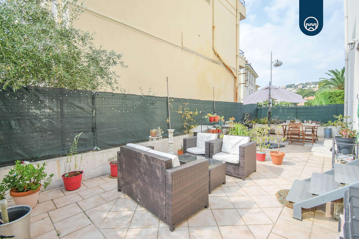 Nice   eveche - 2 pieces 48,5 m2 avec terrasse exceptionnelle de 55 m2 - photo 9