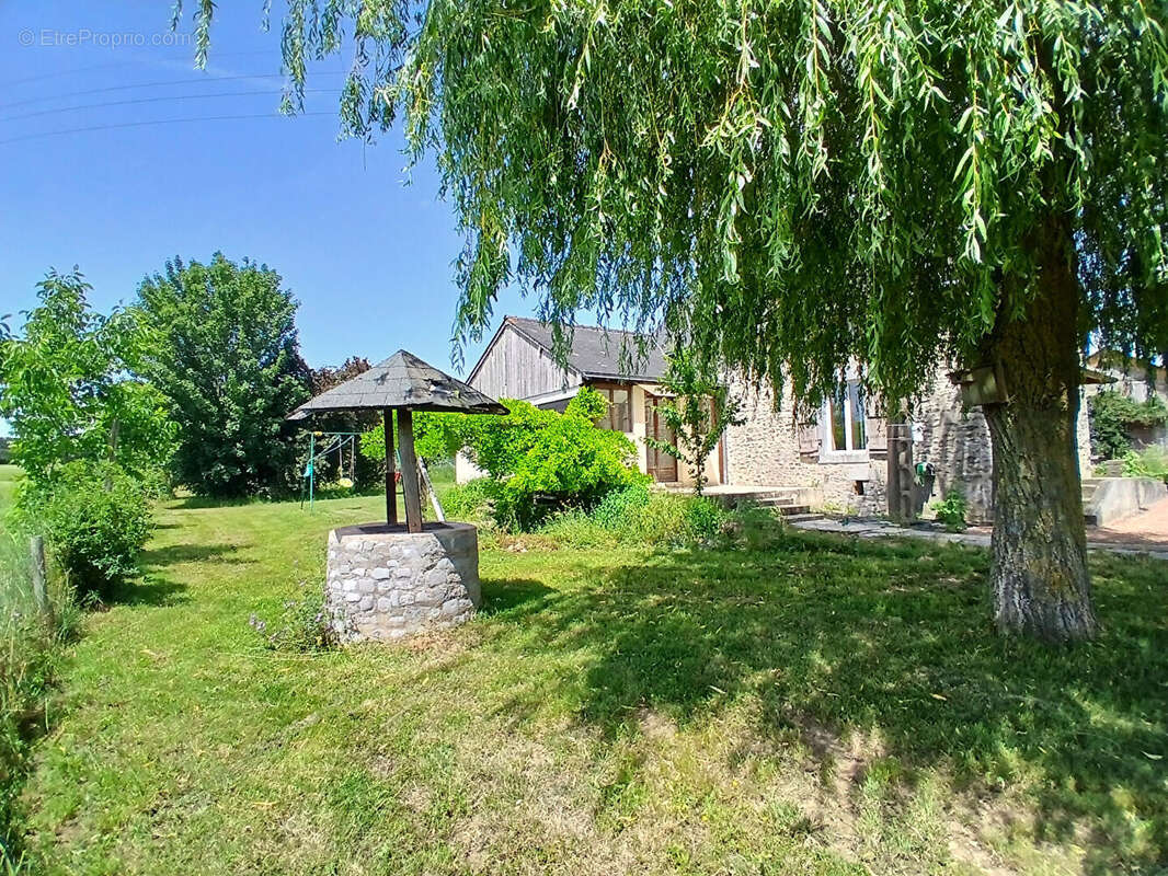 Maison à CHEMERE-LE-ROI