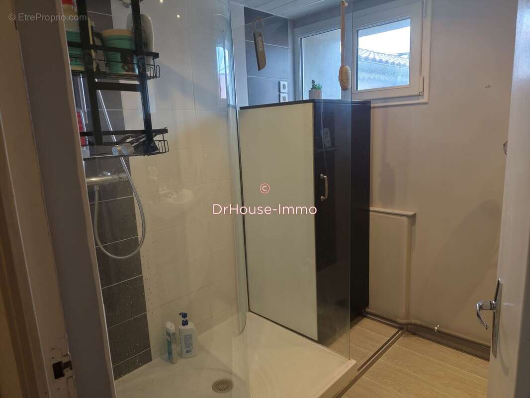 Maison 196 m² à Loupiac-De-La-Reole  - photo 27