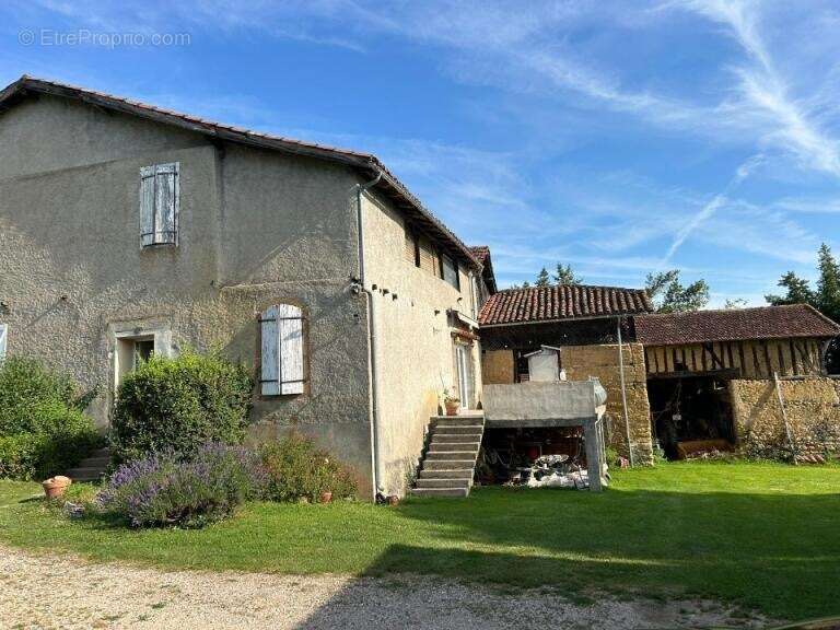Maison à MIELAN