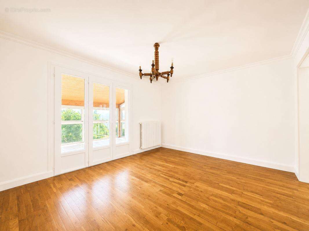 Maison 140 m² à Clermont-Dessous  - photo 7