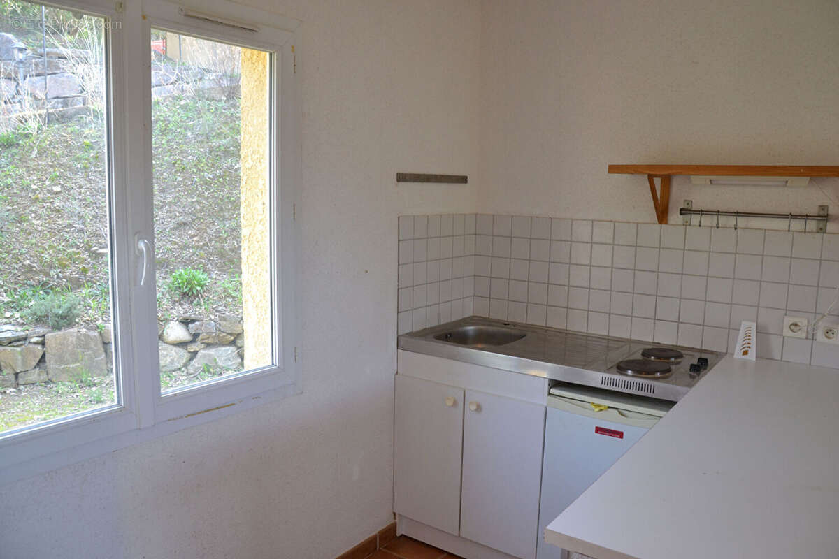 Roquebrun 34 villa 7 pièces plus studio DPE  A sur 1900 m² de terrain - photo 16