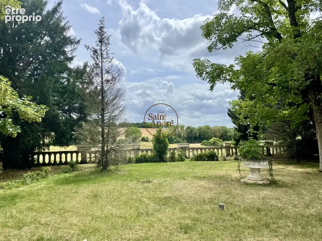 Maison 12 pièces 616 m² à vendre à Magnac-Sur-Touvre (16600) - photo 3